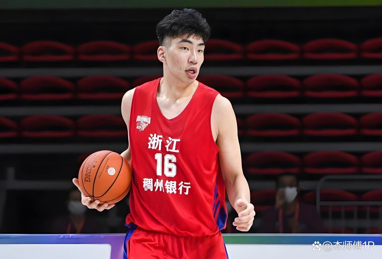 雷竞技体育 -关于转折点浙江稠州远射贴柱；CBA季后赛冲刺阶段攻防权衡；底气十足；年轻球员得到机会的信息