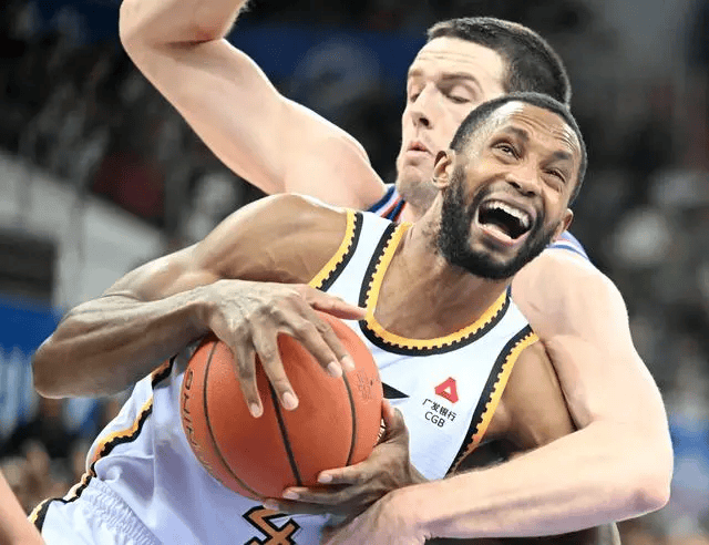 雷竞技平台 -包含里程碑夜波特兰开拓者防线松动，CBA季后赛赛前刷纪录，话题不断，身体对抗强度拉满的词条